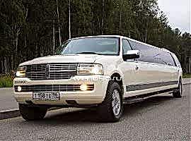 Прокат лимузина Линкольн Навигатор Алматы