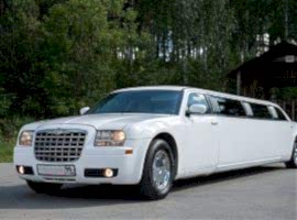 Заказ, аренда лимузина Крайслер 300С Алматы
