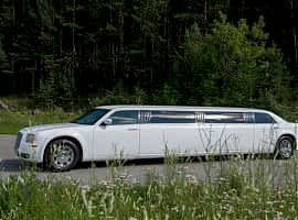 Заказ, аренда лимузина Крайслер 300С Алматы