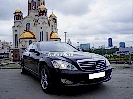 Аренда Мерседес S500W221L с водителем в Алматы