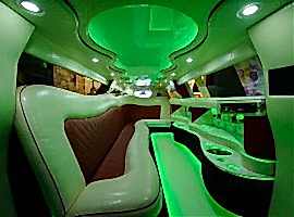 Аренда лимузина в Алматы: Крайслер 300С