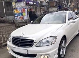 Прокат белого Мерседеса на свадьбу Алматы