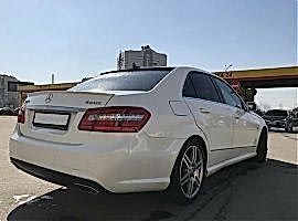 Заказ белой машины на свадьбу Мерседес Е212 Екатернбург