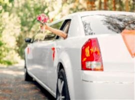 Заказ лимузина Крайслер 300С Алматы