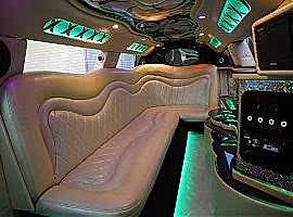 Заказ лимузина Крайслер 300С Алматы